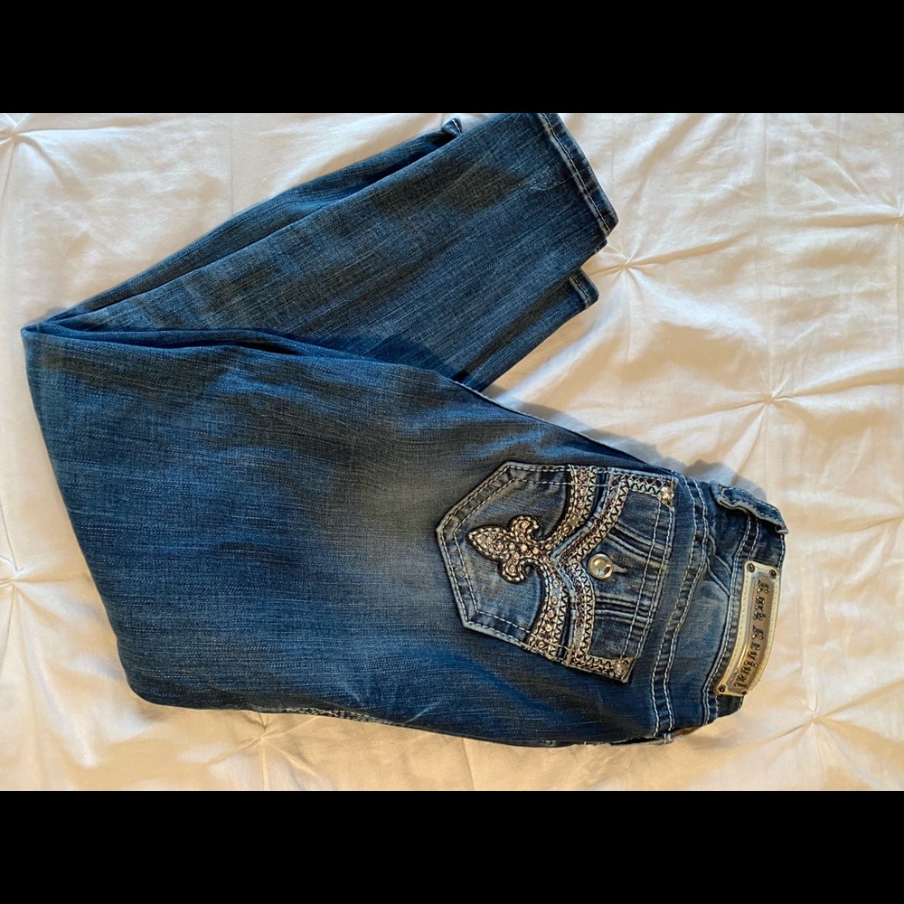 Rock Revival Easy Crop